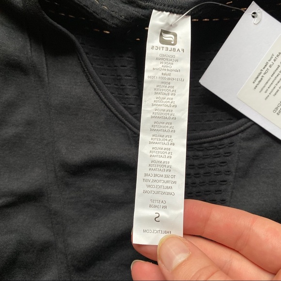 Fabletics- Arta Seamless L/S Top - Picture 5 of 7